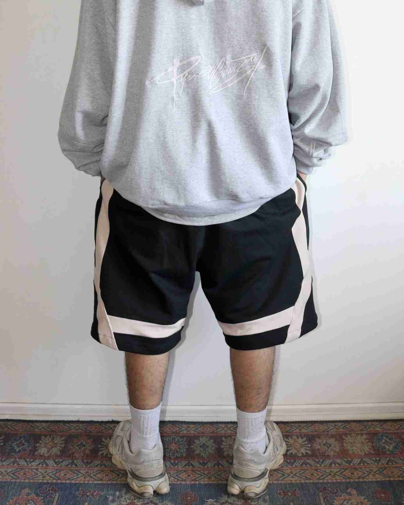SHORT WIDE
