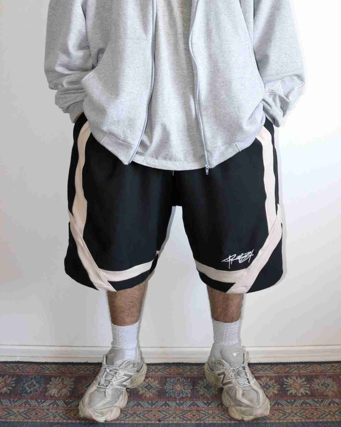 SHORT WIDE